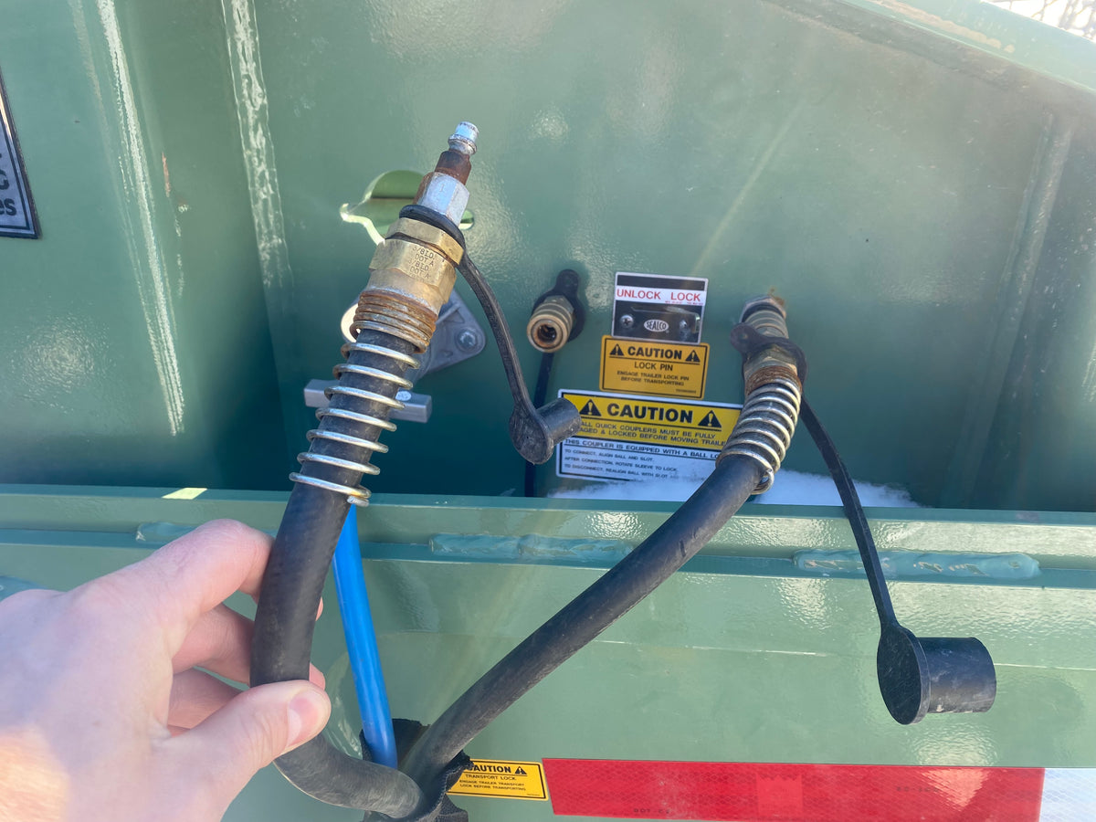 701001157 CPLR,AIR 1/4" FM BALL LOCK